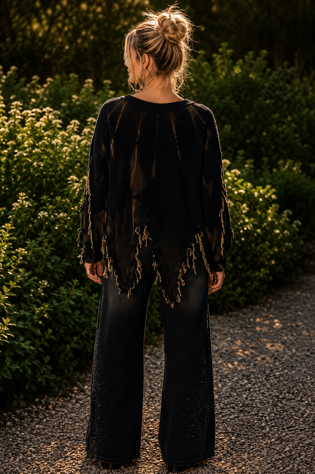 Suzi Distressed black oversized knit sweater