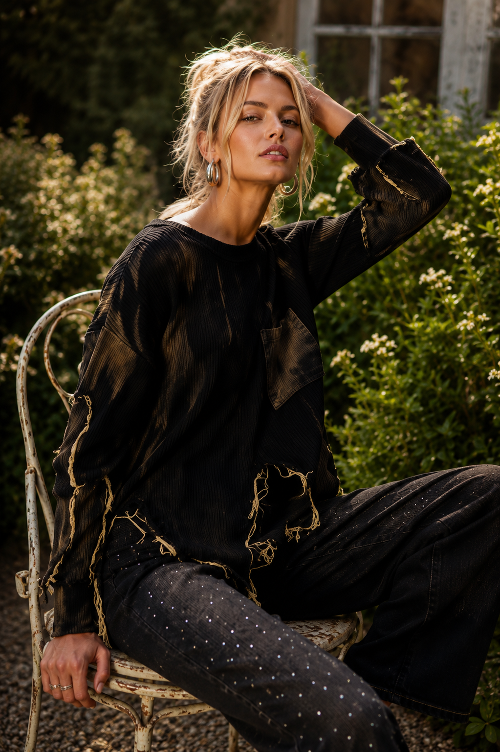 Suzi Distressed black oversized knit sweater