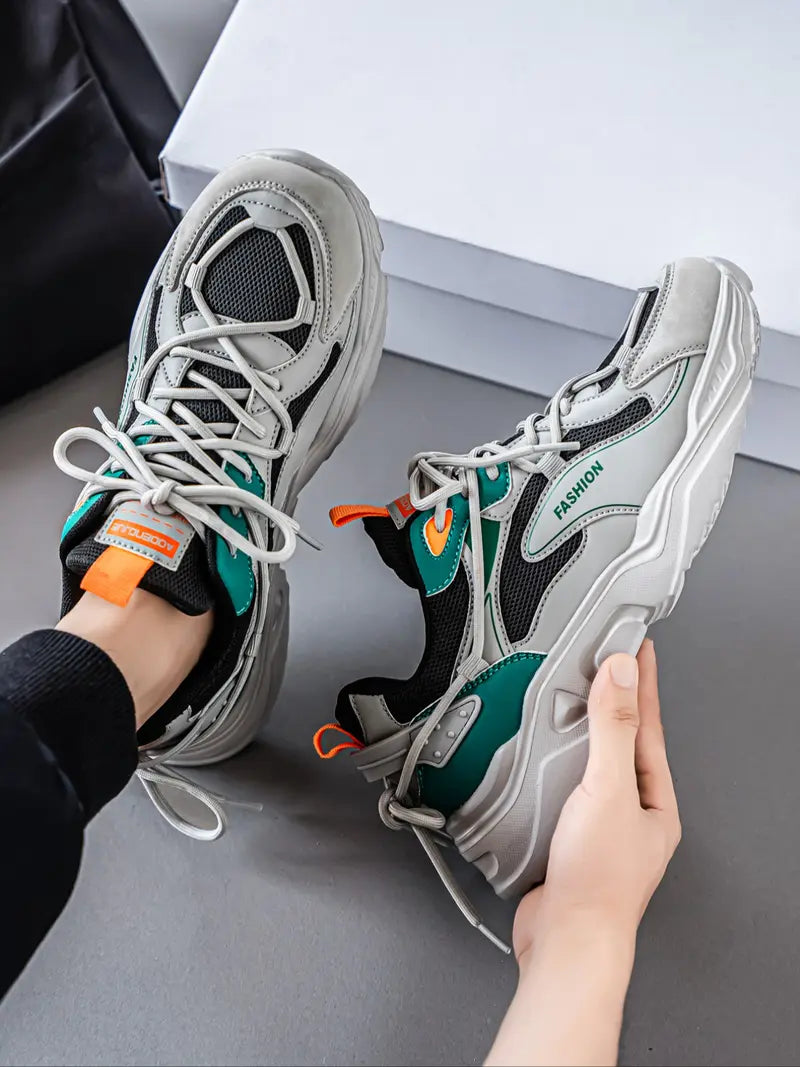 Men's Trendy Walking Sneaker
